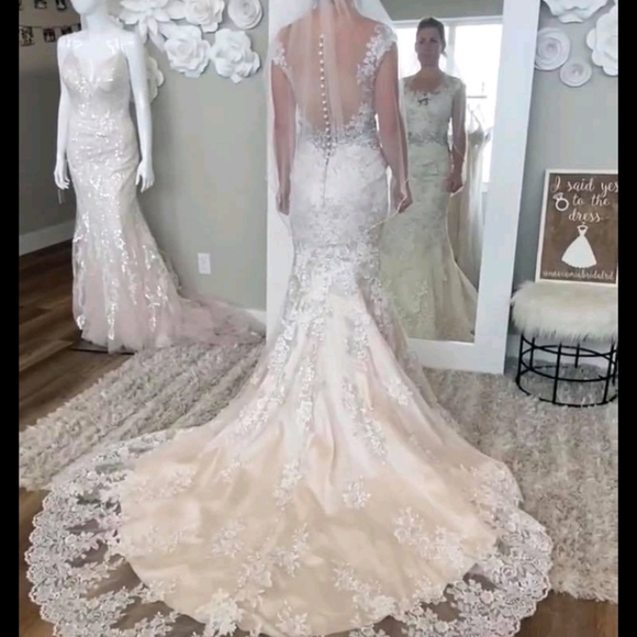 Country wedding dress - Picture 9 of 9